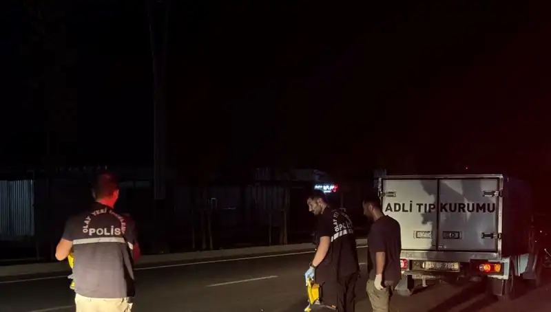 Yolun Karşısına Geçerken Hayatını Kaybeden Genç, İtfaiye Ekiplerini Hareket Geçirdi