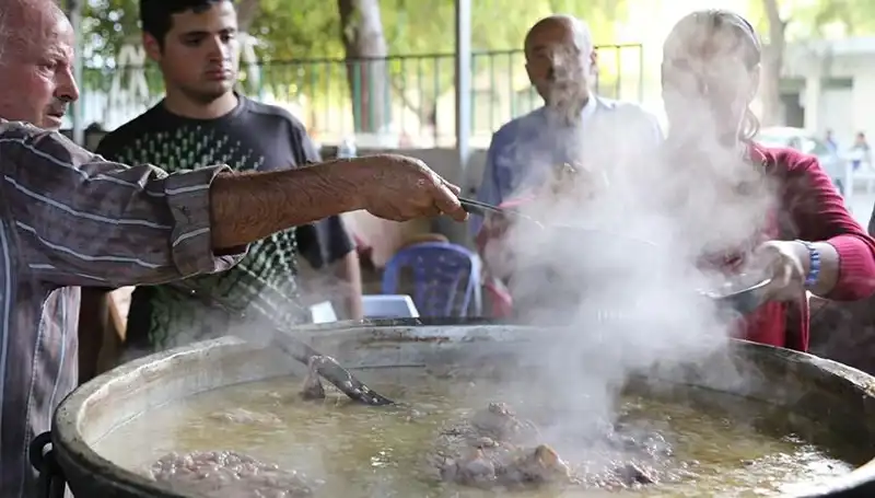 Gadir-i Hum Bayramı: Tarihi, Önemi ve Kutlama Gelenekleri
