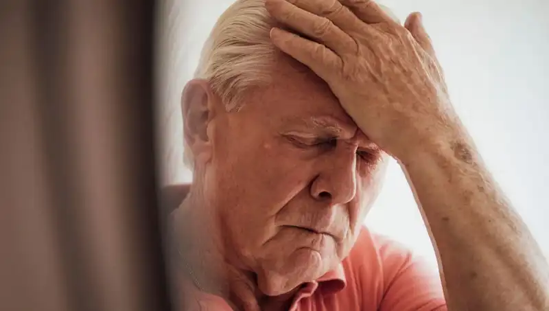 Yaşlılığa Bağlı Unutkanlık ve Alzheimer: Profesör Farkları Açıkladı!