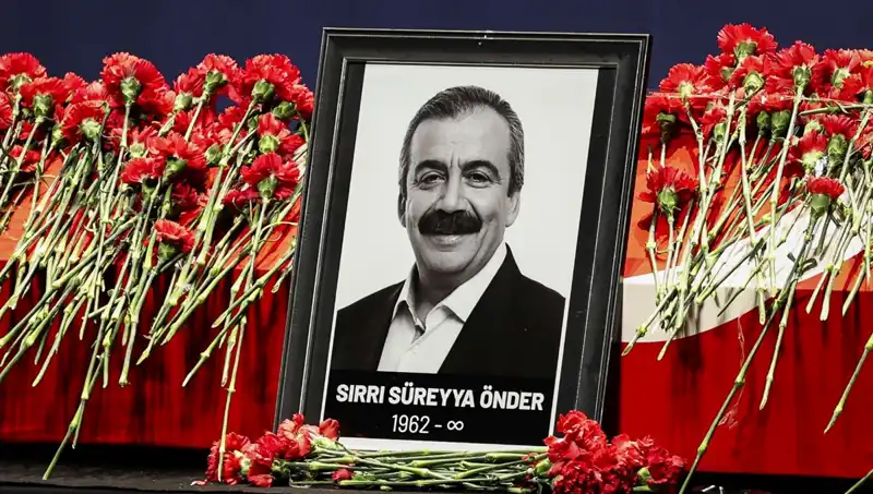 Meclis'te Sırrı Süreyya Önder'i Anma Töreni: Hatıralar ve Duygular