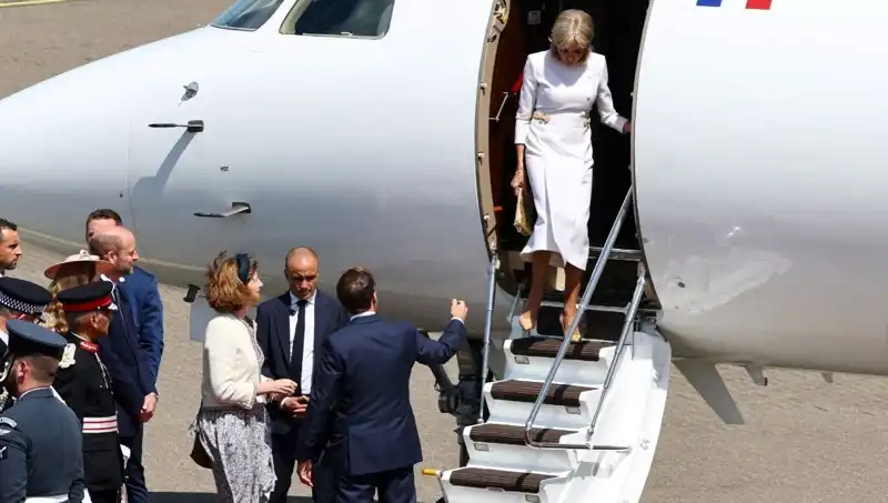 Macron Çiftinde Şaşırtan Kriz: Eşinin Duyarsızlığı Gündem Oldu