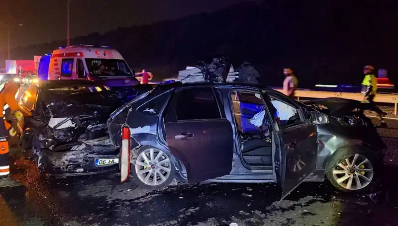 TEM Otoyolu’nda Zincirleme Kaza: 7 Kişi Yaralandı, Trafik Durma Noktasına Geldi