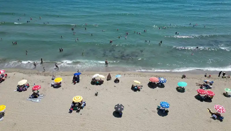 Tekirdağ'da Sıcak Hava Dalgası Yüzünden Plajlar Doldu Taşdı