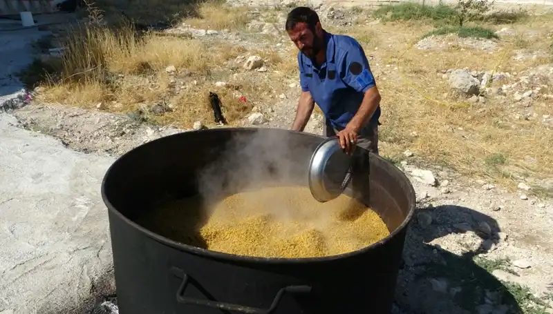 Her Yıl Ağustos'ta Başlayan Geleneksel Etkinlik: Kazanlar Kaynamaya Başladı