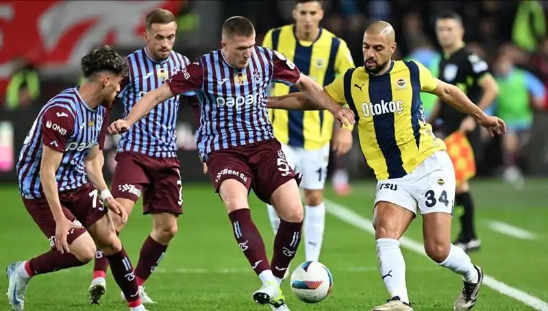Fenerbahçe ve Trabzonspor Süper Lig Derbisinde Karşı Karşıya!