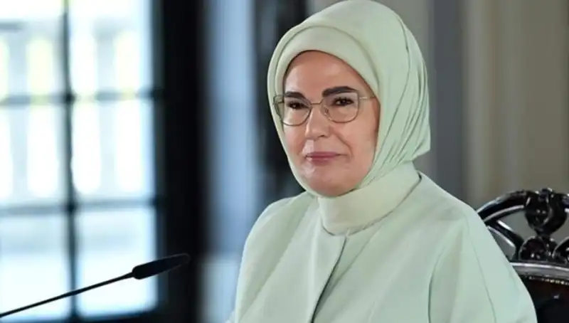 Emine Erdoğan, Uluslararası Aile Forumu'nu Paylaştı: Aile Değerleri Eğitimi Üzerine Vurgu