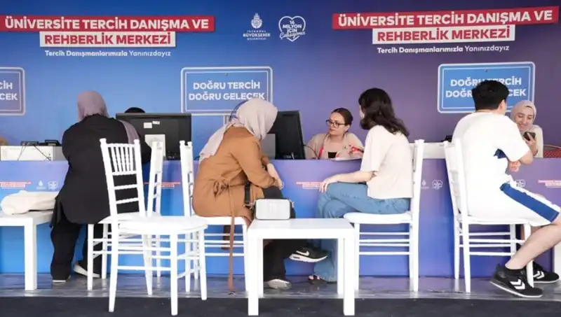 İstanbul’da 24 Yeni Tercih Danışma Merkezi ile Üniversite Tercih Süreci Kolaylaşıyor