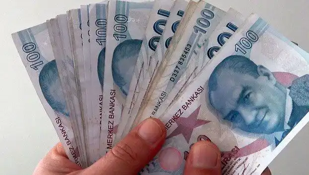 Emekli Bayram İkramiyesi Zammı 2025: Merakla Beklenen Tarihler ve Miktarlar