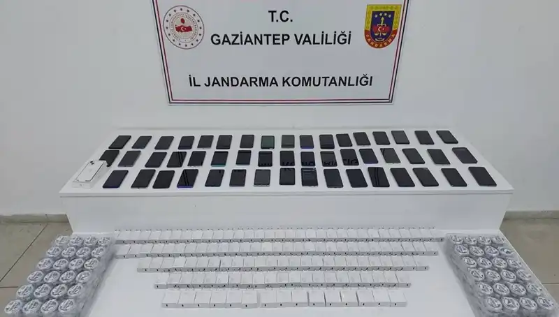 Gaziantep'te 1,3 Milyon TL Değerinde Kaçak Telefon Operasyonu!