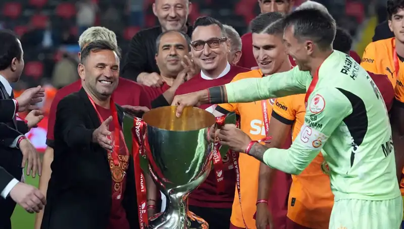 Okan Buruk, Galatasaray'daki Gelecek Hedeflerini Açıklıyor: Şampiyonluk Yolda mı?
