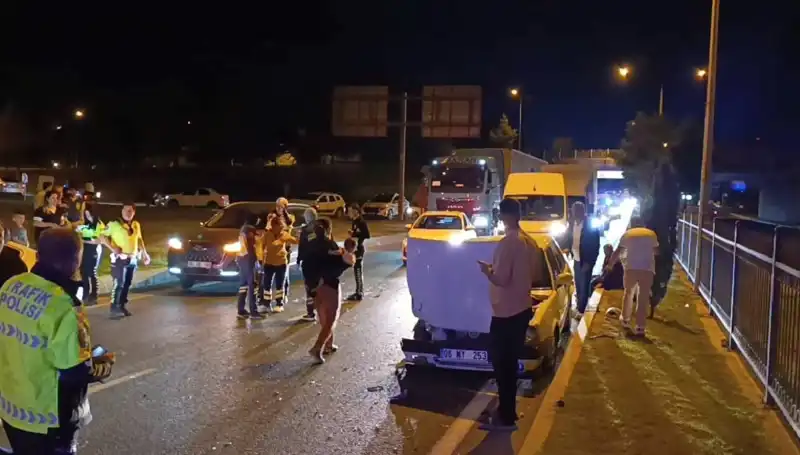 Otoyolda Kuralsız Geri Dönüş: İkisi Çocuk Dört Yaralı Kazanın Detayları