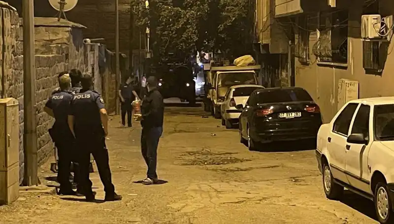 Polise Açılan Ateşin Ardından Yakalanan Şüpheli Hayatta Kalma Mücadelesi Veriyor