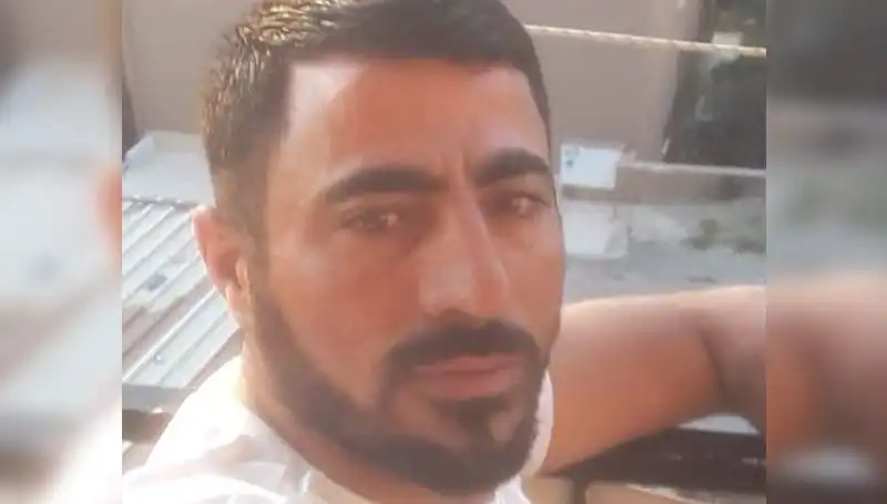 Annesinin Tanıdığı Kişiyi Kamayla Öldüren Genç Şoke Etti!