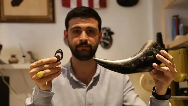 Türk Savaşçıların Gizli Silahı: Manda Boynuzundan Üretilen Özel Ekipman
