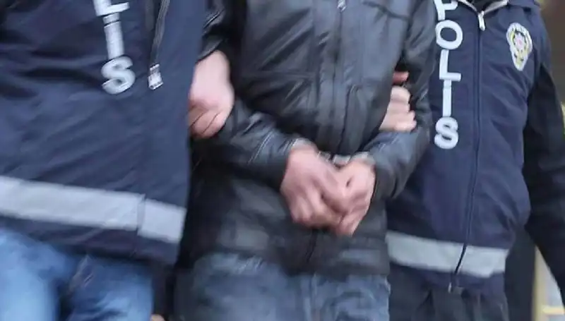 Osmaniye’de Uyuşturucu Operasyonu: 7 Kişi Tutuklandı, Sokaklar Temizleniyor!