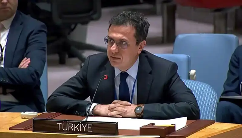 İsrail Hava Saldırılarına Son Vermezse Hem Suriye Hem de Bölge Tehlikede
